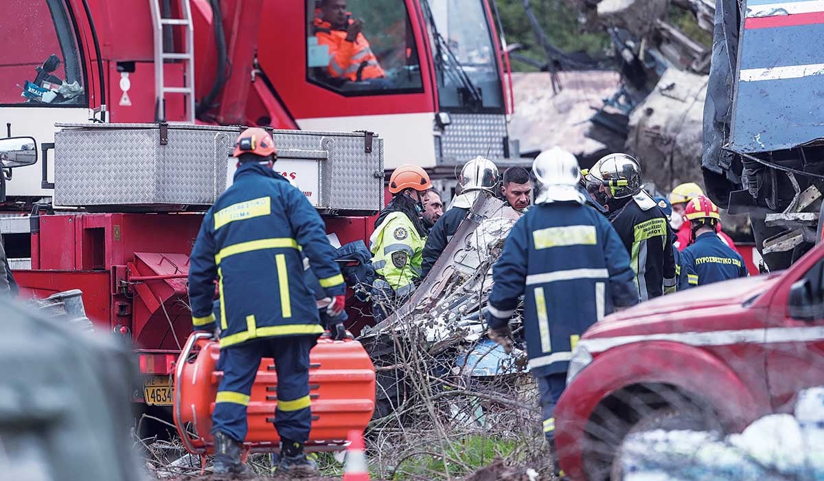 Ο Κυριάκος εκλιπαρεί για βοήθεια τον Ολαφ Σολτς